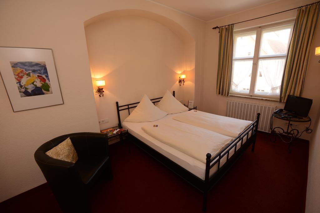 Hotel Eisenkrug Dinkelsbühl Dış mekan fotoğraf