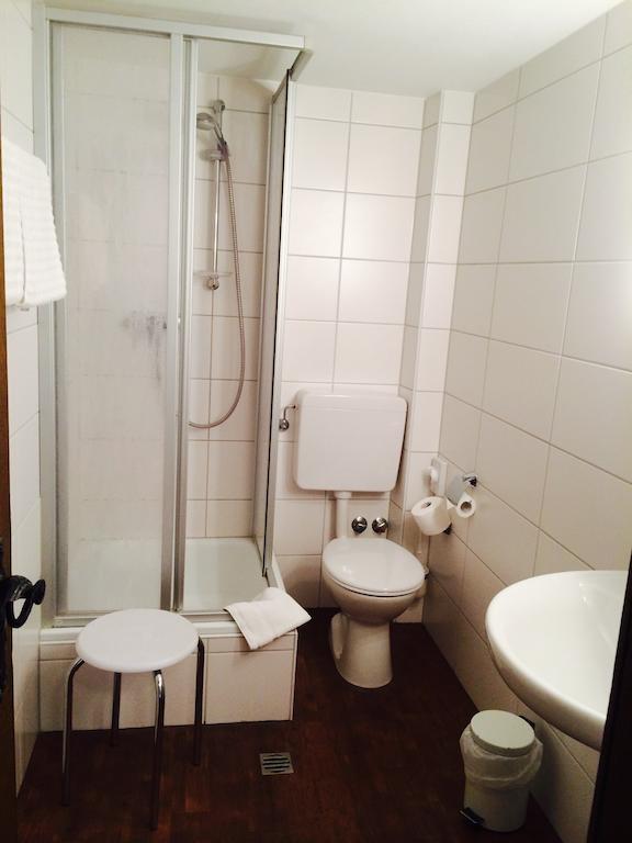 Hotel Eisenkrug Dinkelsbühl Oda fotoğraf