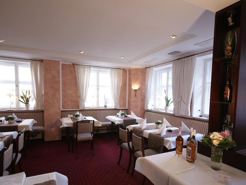 Hotel Eisenkrug Dinkelsbühl Dış mekan fotoğraf